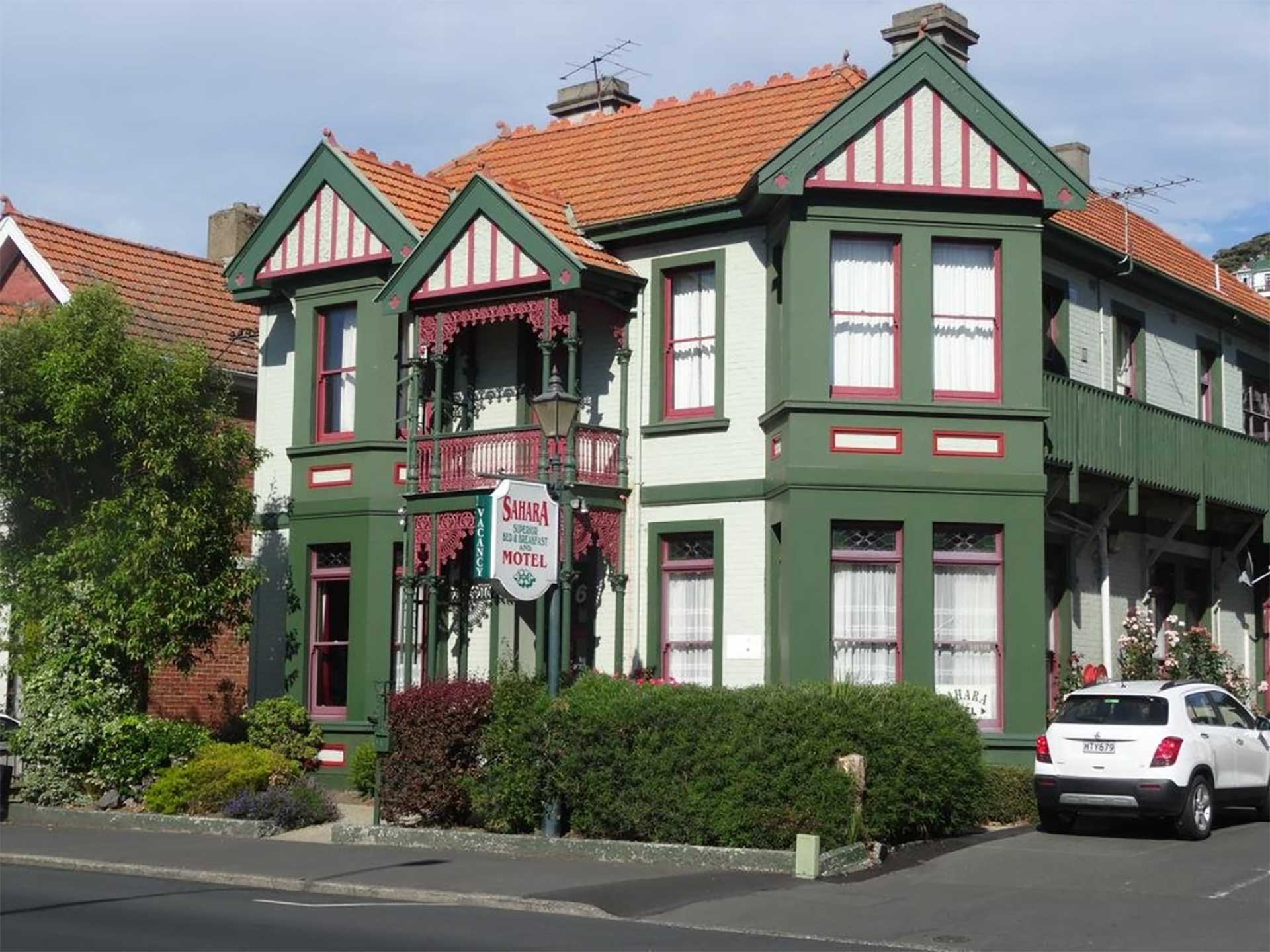 Dunedin Guesthouse and Bed & Breakfast